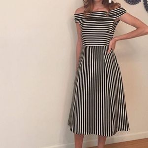 Beautiful Banana Republic dress